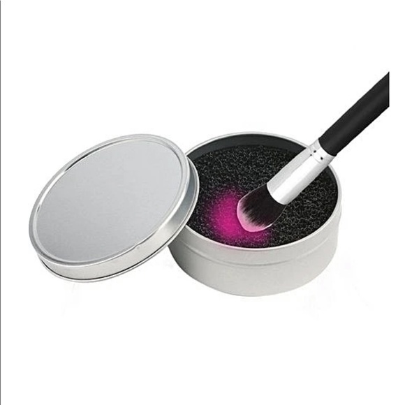 EDJE BEAUTY EYESHADOW SWITCH BRUSH CLEANER NWOB Red Case - Picture 4 of 8